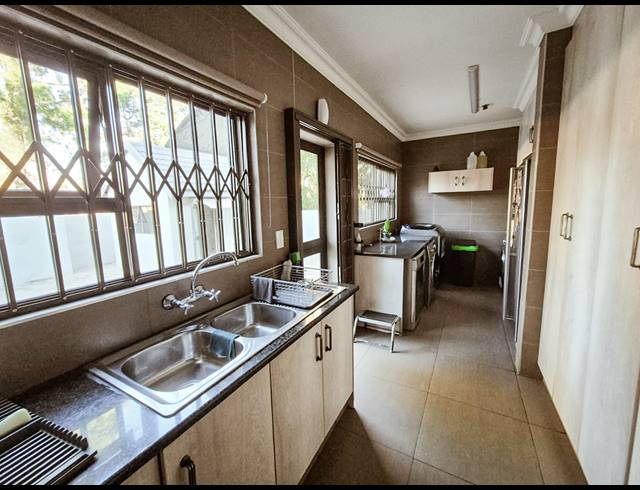 8 BEDROOM HOUSE FOR SALE IN MANTEVREDE